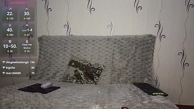 Alex-knows-better online show from 10, 11, 2025