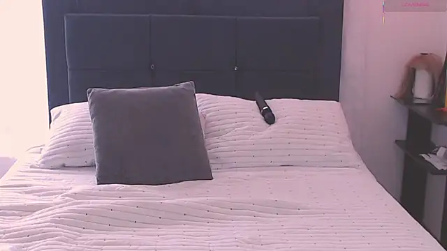 Sharlot-7 online show from 21, 2, 2026