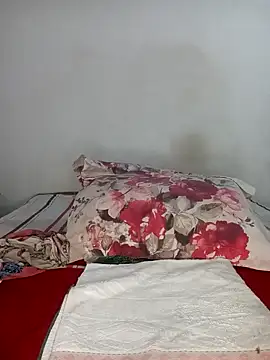 Missvixen81 online show from 16, 3, 2026