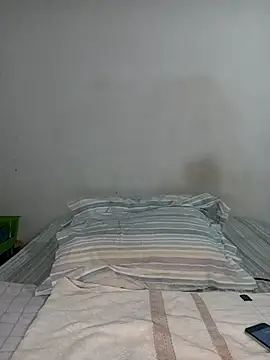 Missvixen81 online show from 16, 4, 2026