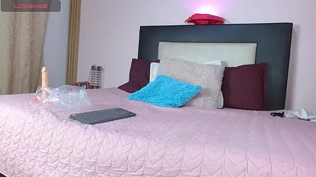 LorenaJoness online show from 16, 11, 2025