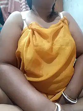 Snapshot of Pakhi_Couple_69 chatting on 13, 7, 2026 Pakhi Couple 69 online show from 13, 7, 2026