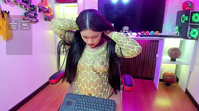 i am karoll online show from 6, 2, 2026