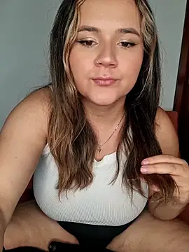 Snapshot of mandy-moore chatting on 31, 5, 2026 mandy-moore online show from 31, 5, 2026