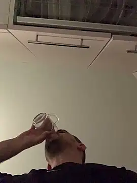 Maxpeins online show from 28, 2, 2026