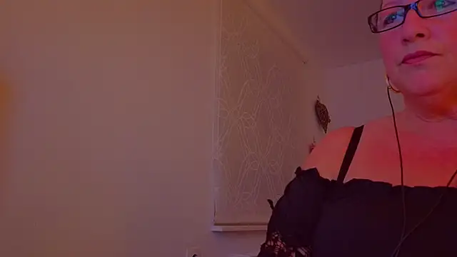 Snapshot of conny99 chatting on 8, 9, 2025 conny99 online show from 8, 9, 2025