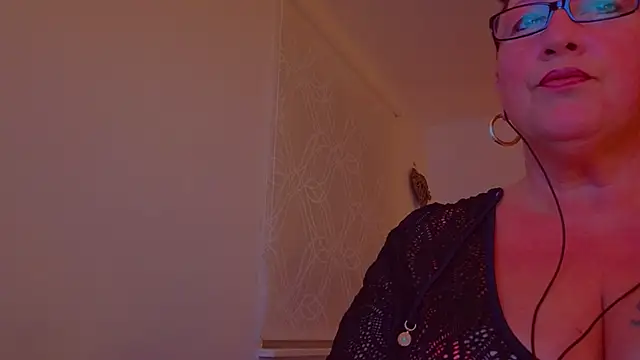 Snapshot of conny99 chatting on 13, 9, 2025 conny99 online show from 13, 9, 2025