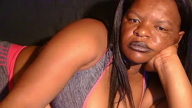 Snapshot of ebony_rose11 chatting on 7, 6, 2026 ebony rose11 online show from 7, 6, 2026