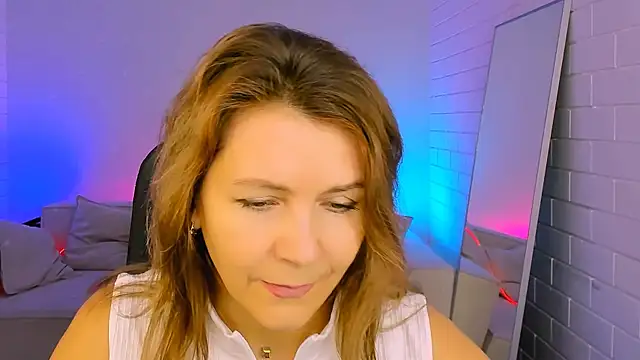 NicoleHitman online show from 12, 11, 2025