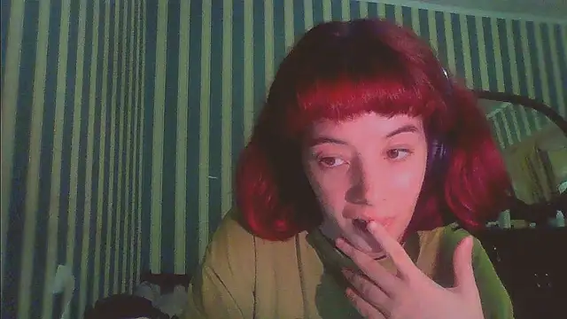 Snapshot of _Amber_Doll_ chatting on 13, 10, 2025 Amber Doll online show from 13, 10, 2025