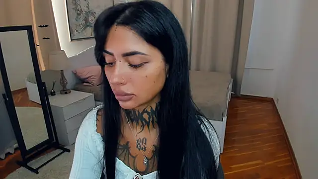 CharimgSabrina online show from 11, 9, 2025