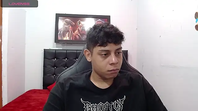 Alejandroo 22 online show from 10, 3, 2025