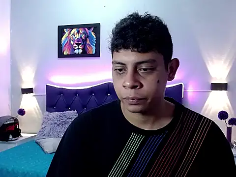 Alejandroo 22 online show from 17, 9, 2025