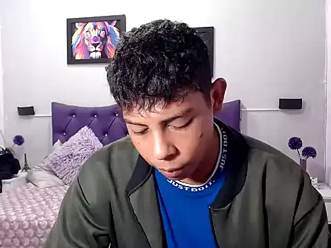 Alejandroo 22 online show from 3, 12, 2025