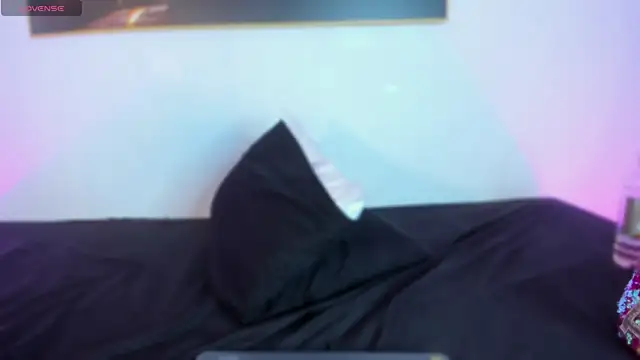Snapshot of SahraJohnsonn chatting on 11, 3, 2025 SahraJohnsonn online show from 11, 3, 2025