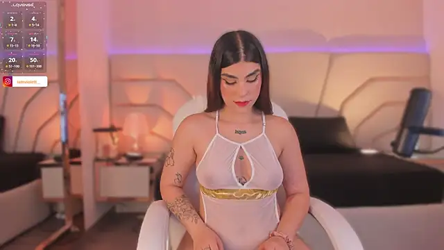 Snapshot of Violeta-Marquez chatting on 26, 9, 2025 Violeta-Marquez online show from 26, 9, 2025