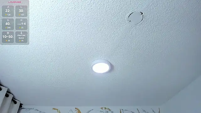 Cristal Velle online show from 14, 2, 2026