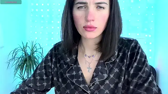 neferutt online show from 28, 11, 2025