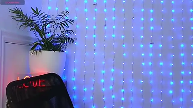 neferutt online show from 8, 1, 2026