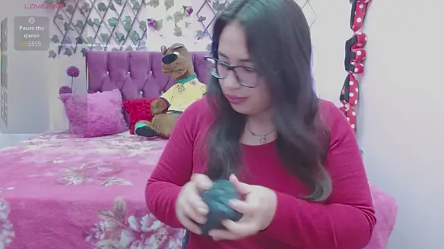 Anny  cute online show from 9, 9, 2025