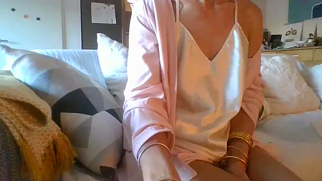 Valentinette online show from 30, 10, 2025