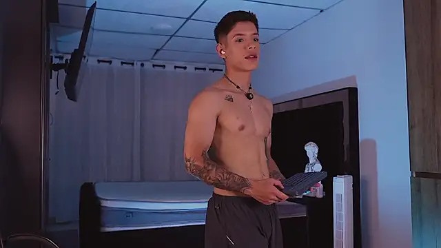 ErosKhaos online show from 28, 9, 2025