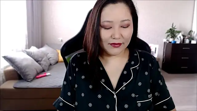 LisaAsianFlower online show from 13, 3, 2025