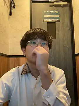 Snapshot of waka3232 chatting on 4, 10, 2025 waka3232 online show from 4, 10, 2025