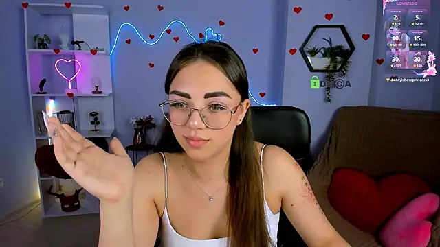 Snapshot of kiki_swan chatting on 10, 6, 2026 kiki swan online show from 10, 6, 2026