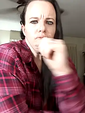 Snapshot of cattlegurl chatting on 4, 3, 2025 cattlegurl online show from 4, 3, 2025