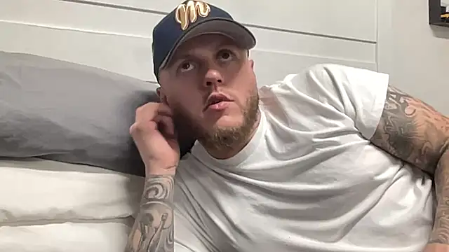 Snapshot of Thegreatwhitepipe chatting on 10, 11, 2025 Thegreatwhitepipe online show from 10, 11, 2025