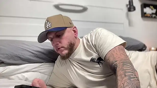 Snapshot of Thegreatwhitepipe chatting on 14, 11, 2025 Thegreatwhitepipe online show from 14, 11, 2025