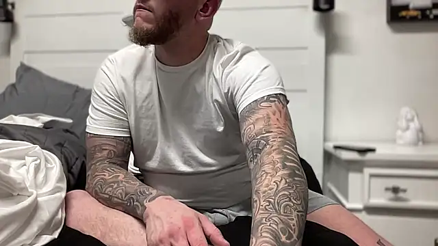 Snapshot of Thegreatwhitepipe chatting on 16, 11, 2025 Thegreatwhitepipe online show from 16, 11, 2025