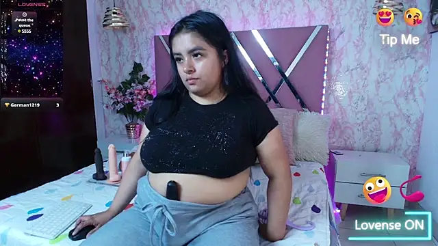 EmilyBrownn  online show from 8, 3, 2025