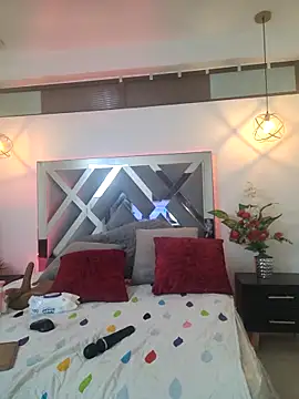 EmilyBrownn  online show from 10, 3, 2025