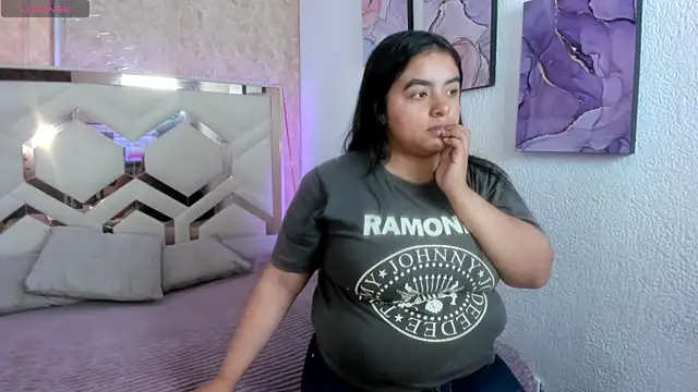 EmilyBrownn  online show from 7, 11, 2025