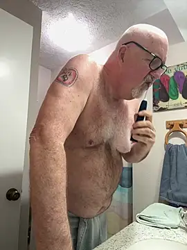 Snapshot of superbearboss chatting on 10, 2, 2026 superbearboss online show from 10, 2, 2026