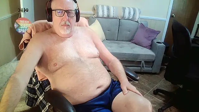 superbearboss online show from 7, 5, 2026