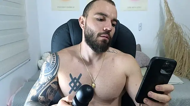 Isaac Carter online show from 2, 12, 2025