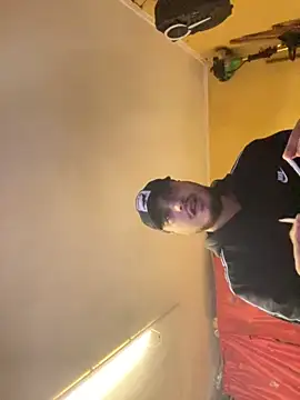 Snapshot of Bello98sud chatting on 2, 12, 2025 Bello98sud online show from 2, 12, 2025