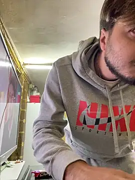 Snapshot of Bello98sud chatting on 4, 12, 2025 Bello98sud online show from 4, 12, 2025