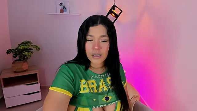 Snapshot of grace_tom chatting on 30, 5, 2026 grace tom online show from 30, 5, 2026