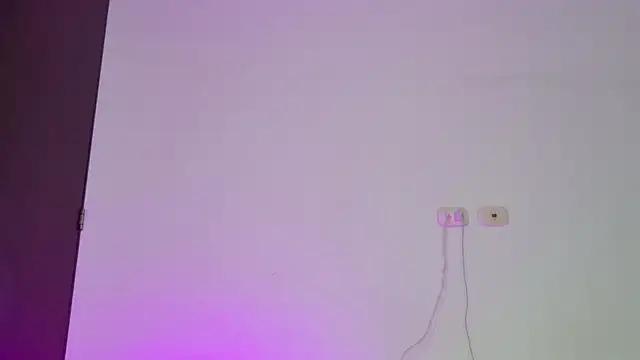 isahilton1 online show from 7, 10, 2025