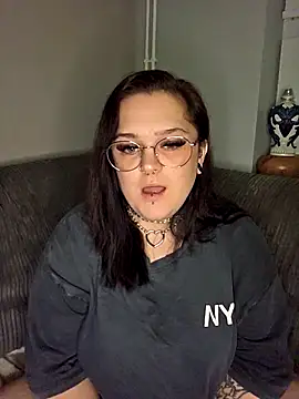 Saucy-Serenity online show from 16, 10, 2025