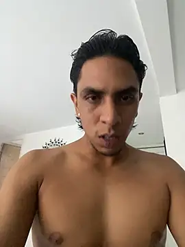 Monkey uchiha777 online show from 28, 2, 2026