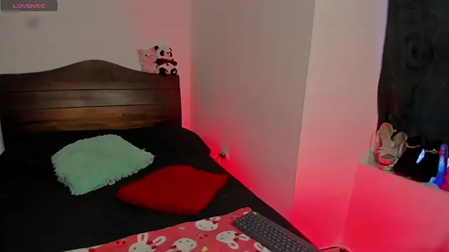 vella sex online show from 15, 11, 2025