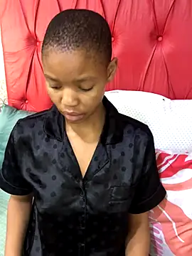 BondiBitch online show from 1, 10, 2025