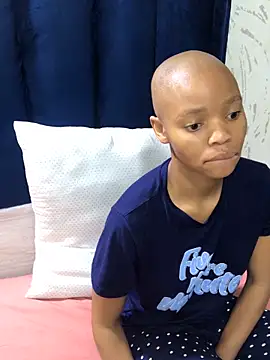 BondiBitch online show from 2, 11, 2025