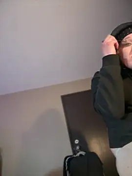 KITTYBOOBOOFUXX online show from 3, 4, 2026