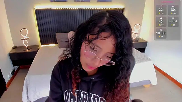 Arihsay evans online show from 14, 11, 2025